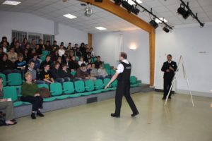 Dorset policemen presenting their job in Tocqueville Lycée